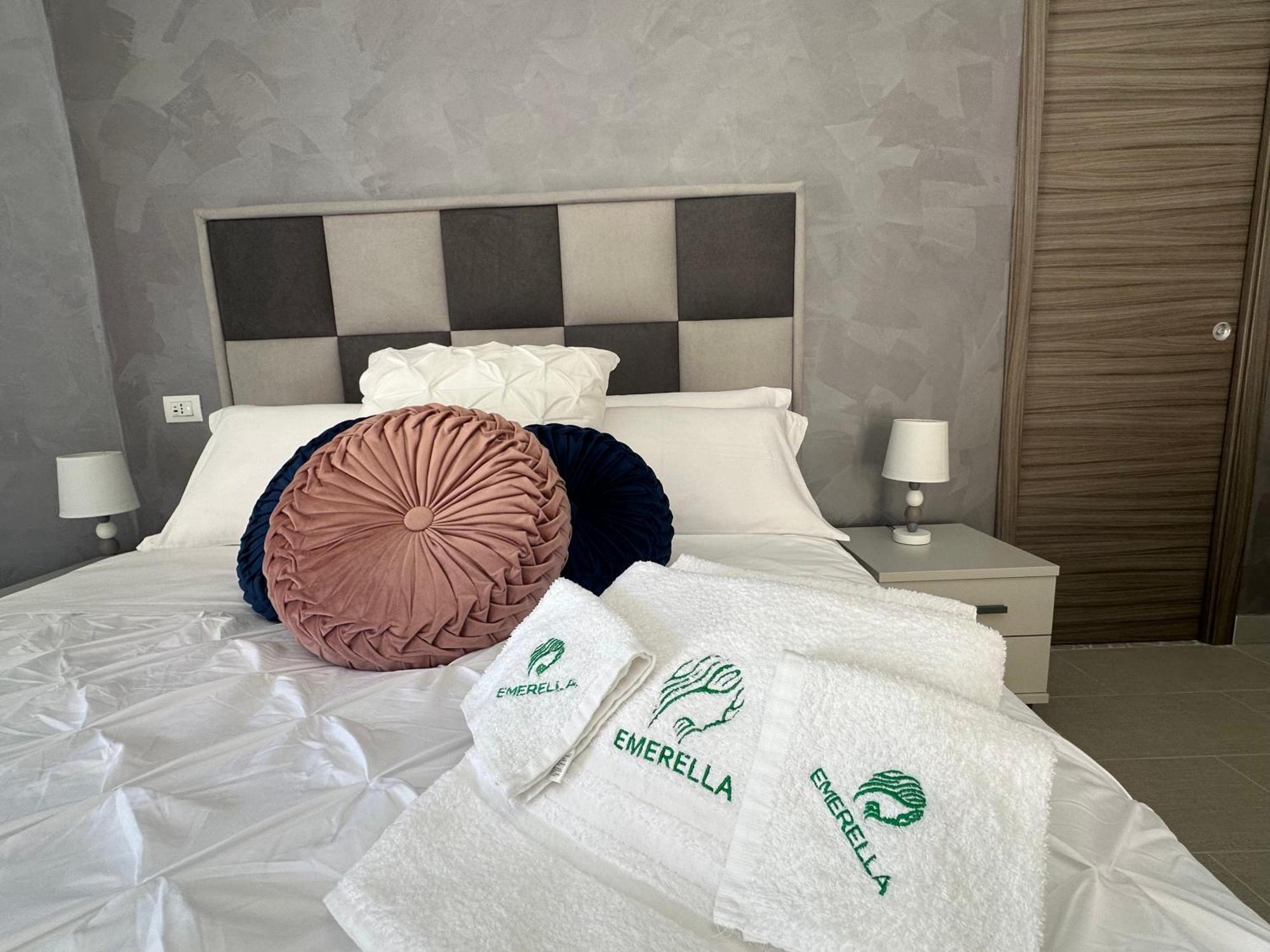Emerella Luxury Suites-Siderno Lungomare Dış mekan fotoğraf